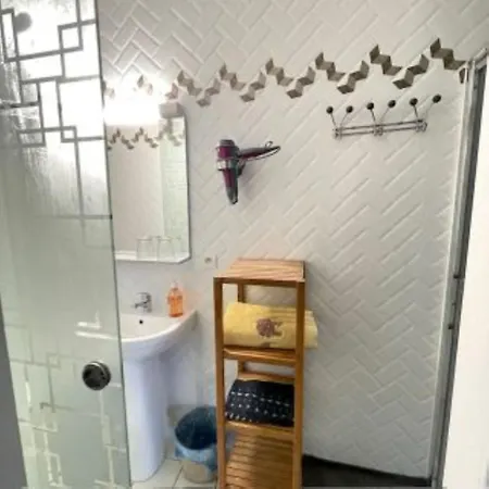 D'hotes D'alienor Bed & Breakfast